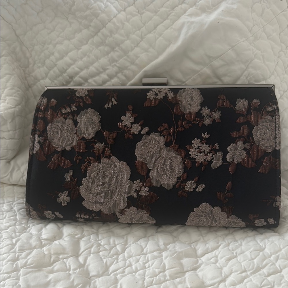 Essie & Lily Elegant Floral Black Clutch with Shoulder Strap